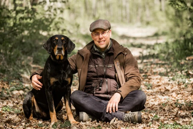 Dongóval.❤️ (Fotó: @ivoryfoto)#erdélyikopó #kopóvilág #fotózás #vadászkutya